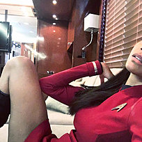 Klicke auf die Grafik für eine vergrößerte Ansicht

Name: uhura-uni2.jpg
Ansichten: 85
Größe: 875,3 KB
ID: 4426946
