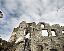 Klicke auf die Grafik für eine vergrößerte Ansicht

Name: Anna_Fenninger_JL_3734-1000x800.jpg
Ansichten: 309
Größe: 225,8 KB
ID: 4441147