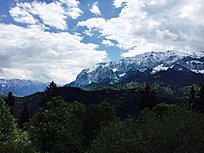 Klicke auf die Grafik für eine vergrößerte Ansicht

Name: zugspitzmassiv 2.jpg
Ansichten: 197
Größe: 202,5 KB
ID: 4455298