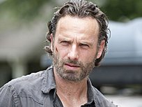 Klicke auf die Grafik für eine vergrößerte Ansicht

Name: andrew-lincoln-rick-grimes-walking-dead.jpg
Ansichten: 154
Größe: 370,3 KB
ID: 4514330