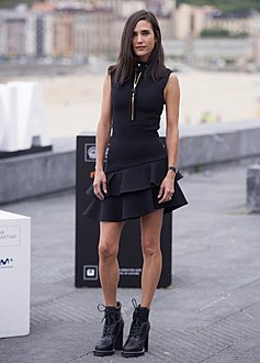 Klicke auf die Grafik für eine vergrößerte Ansicht

Name: 003_Jennifer Connelly.jpg
Ansichten: 552
Größe: 74,9 KB
ID: 4520515