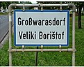 Klicke auf die Grafik für eine vergrößerte Ansicht

Name: Gro%u0025C3%9Fwarasdorf.Burgenl.kroat%2Bdt..jpg
Ansichten: 158
Größe: 62,3 KB
ID: 4272636